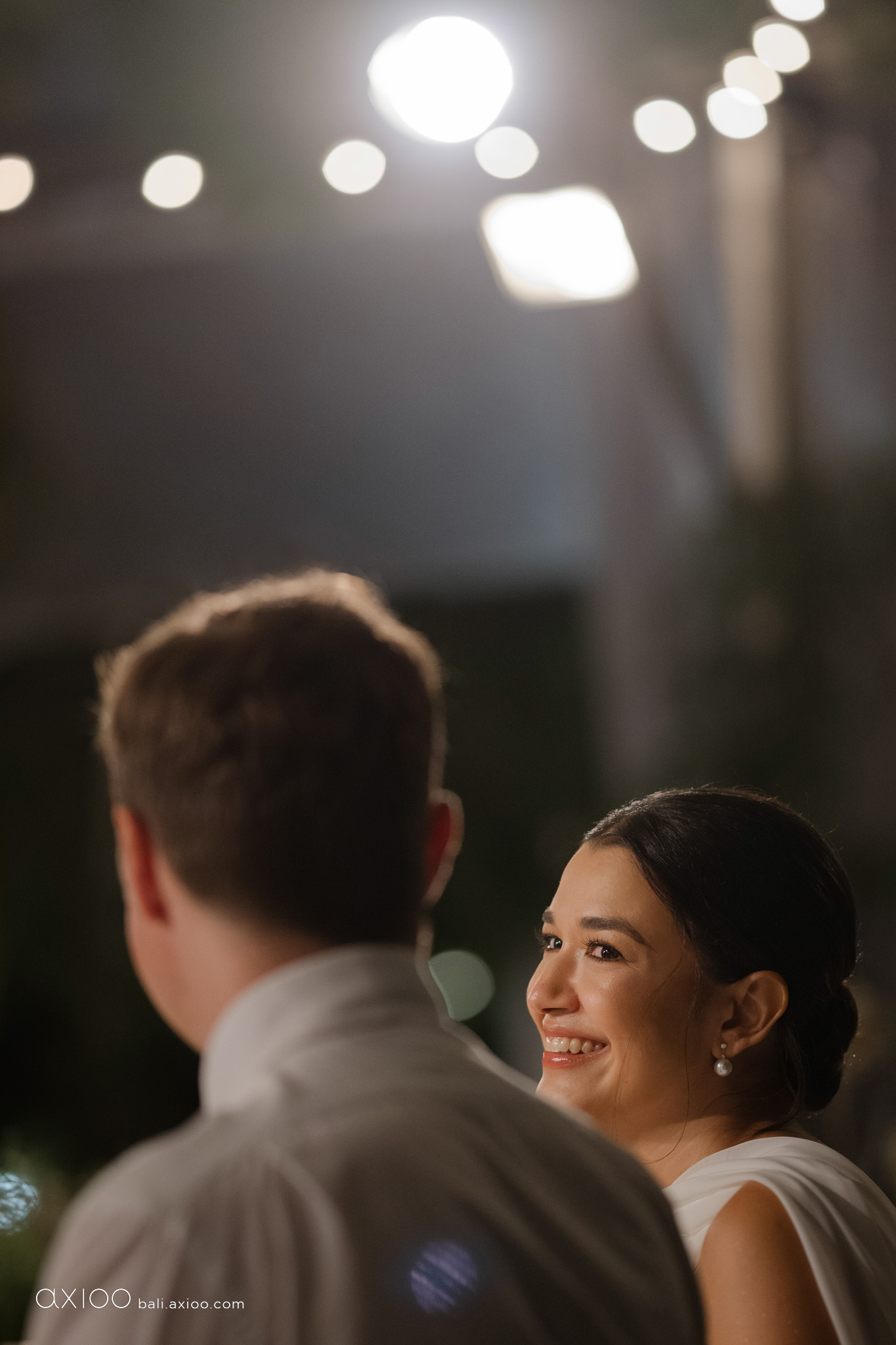 Axioo: In the Spur of the Moment